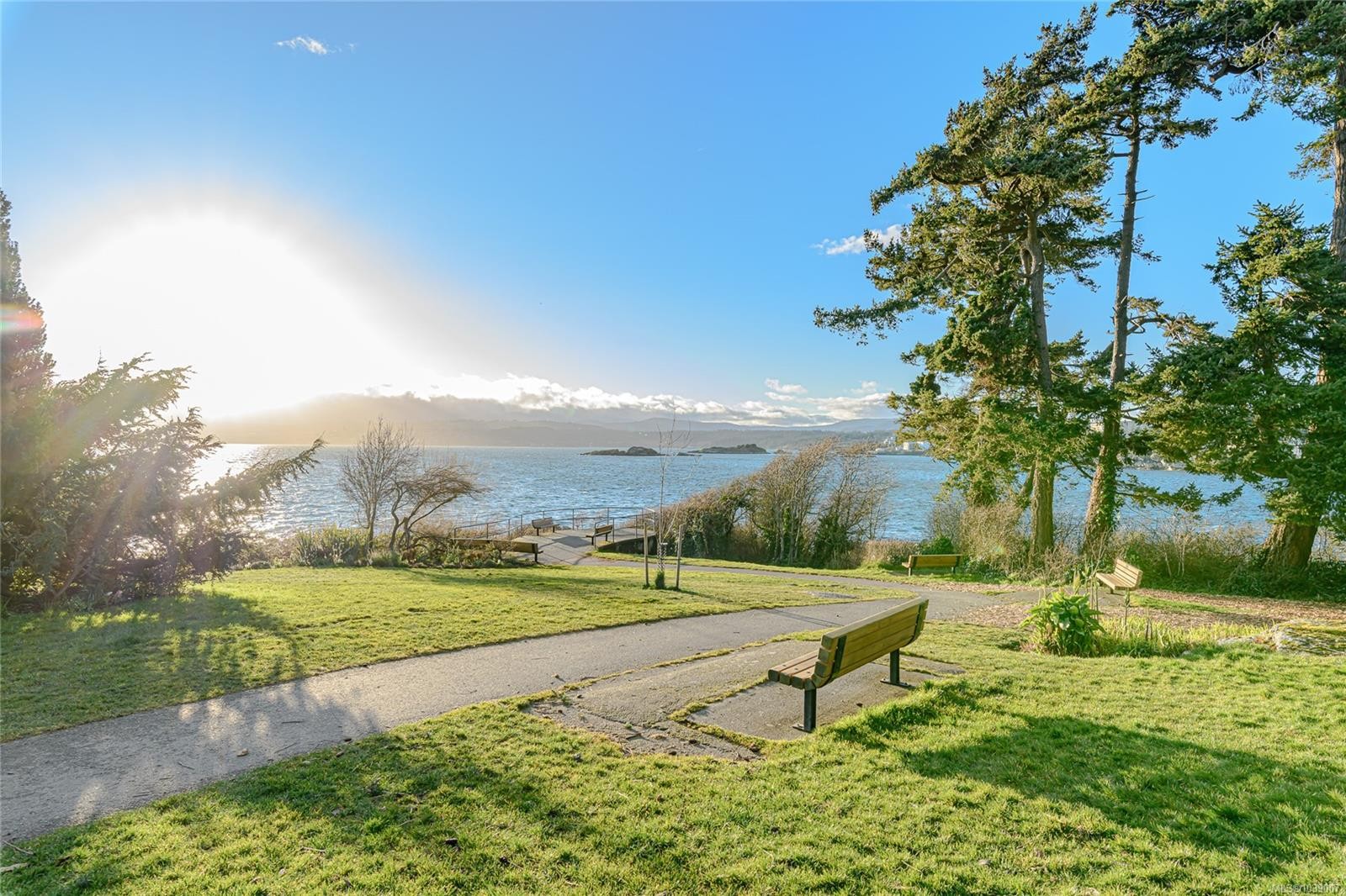 #210-1315 Esquimalt Rd, Esquimalt, BC