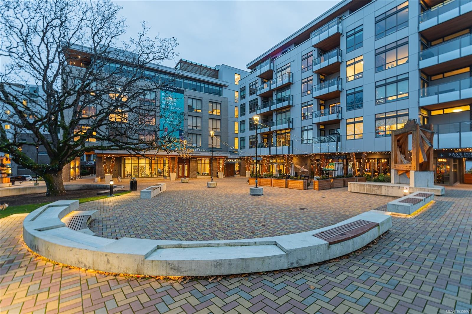 #210-1315 Esquimalt Rd, Esquimalt, BC