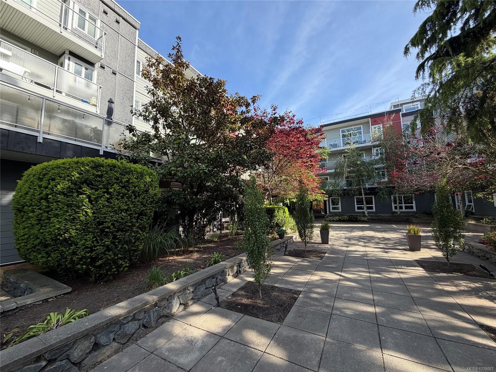 #210-1315 Esquimalt Rd, Esquimalt, BC