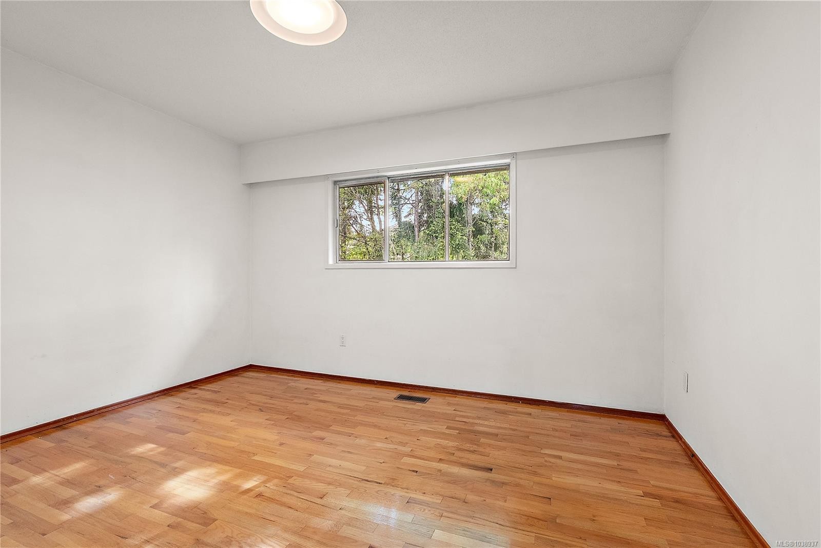 3955 Emerald Pl, Saanich, BC