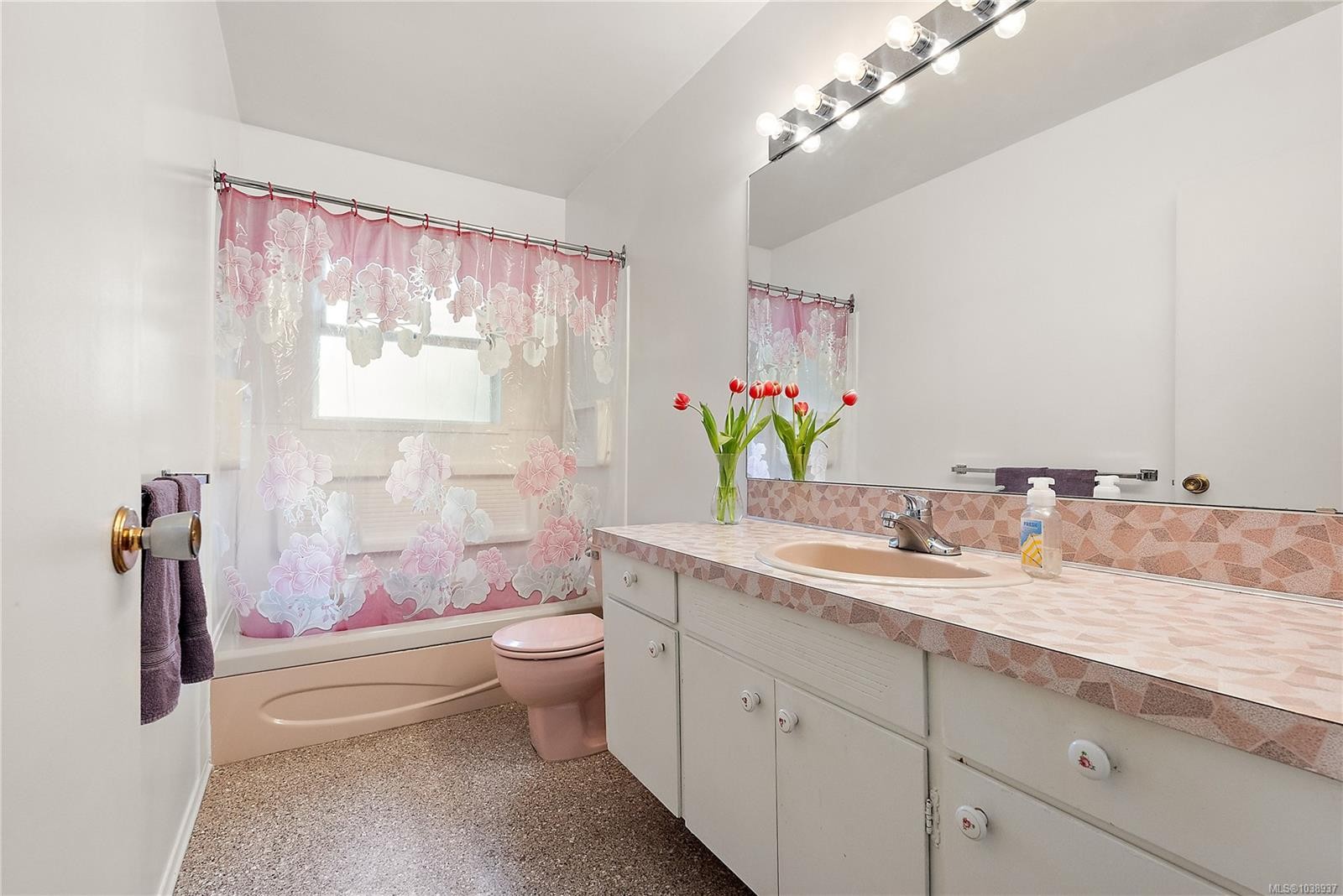 3955 Emerald Pl, Saanich, BC