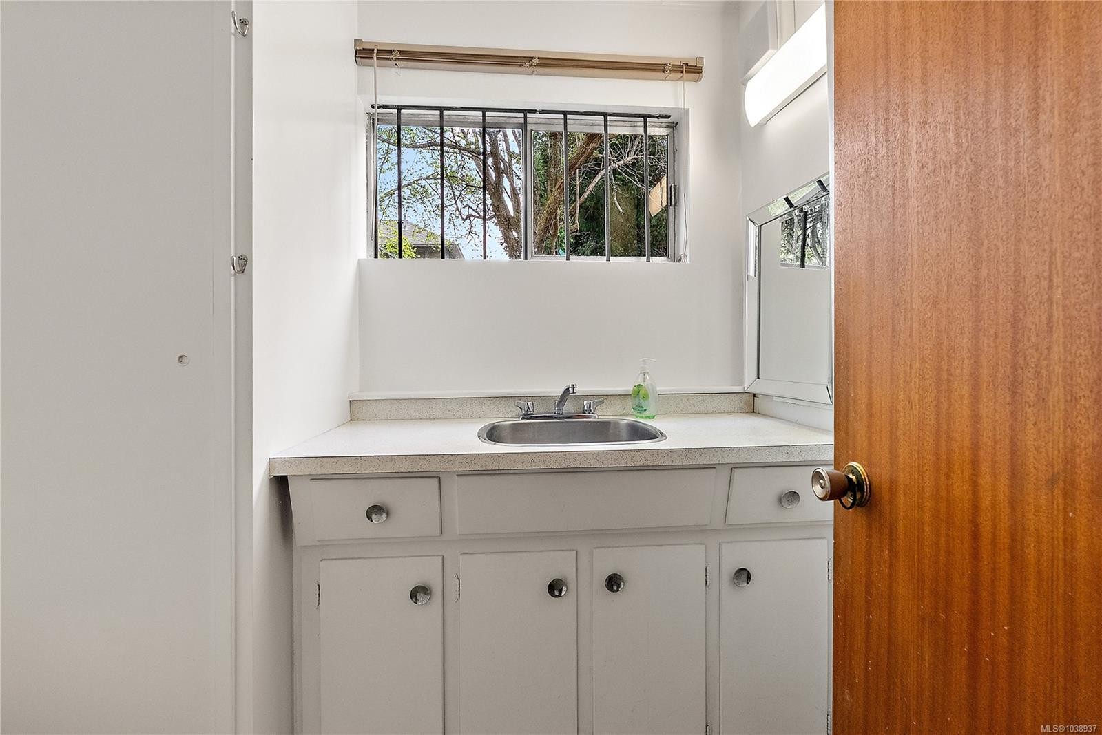 3955 Emerald Pl, Saanich, BC