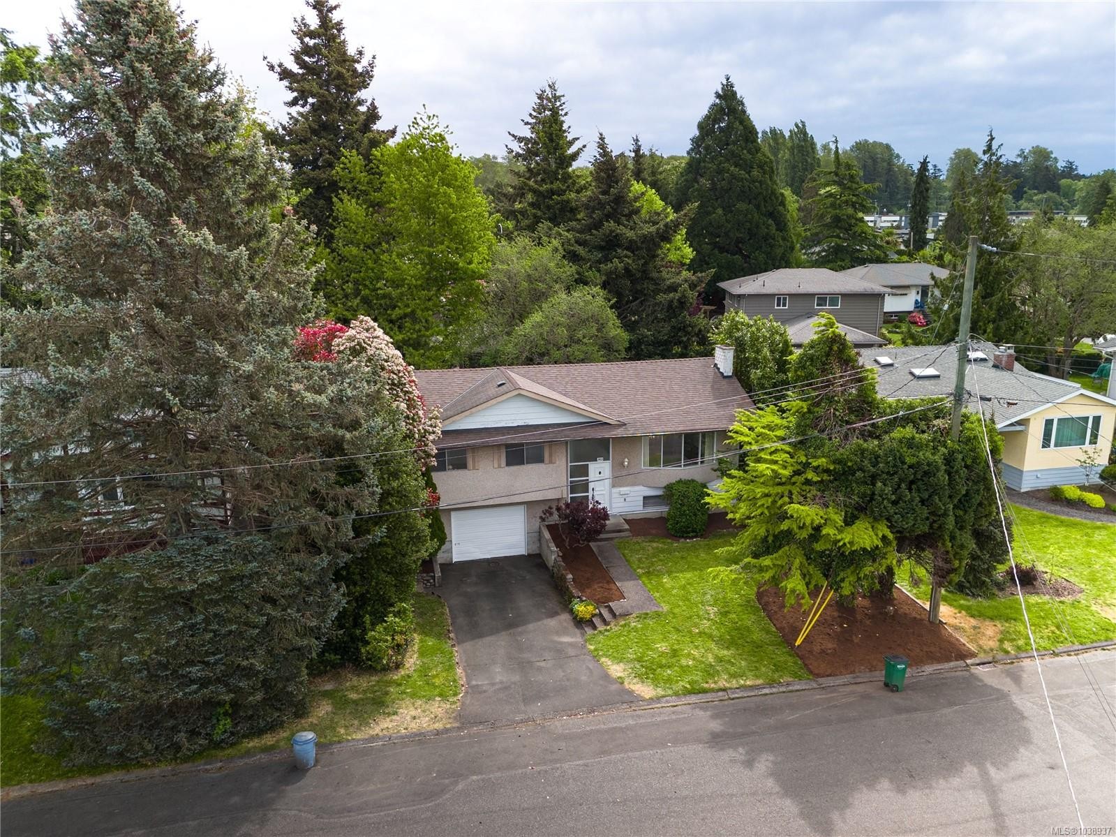 3955 Emerald Pl, Saanich, BC
