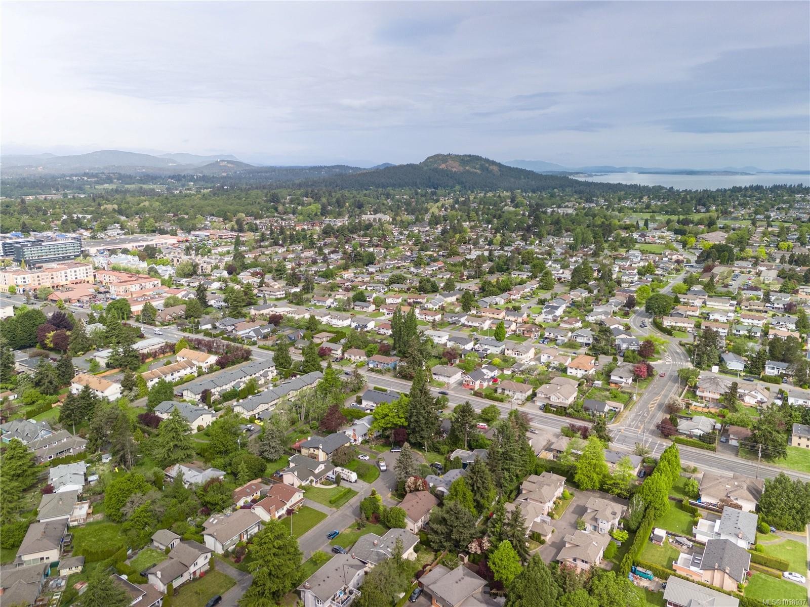 3955 Emerald Pl, Saanich, BC