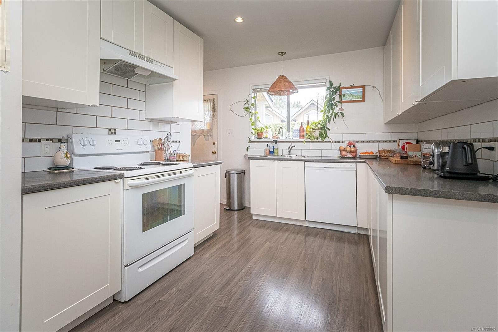 1905 Richardson St, Victoria, BC