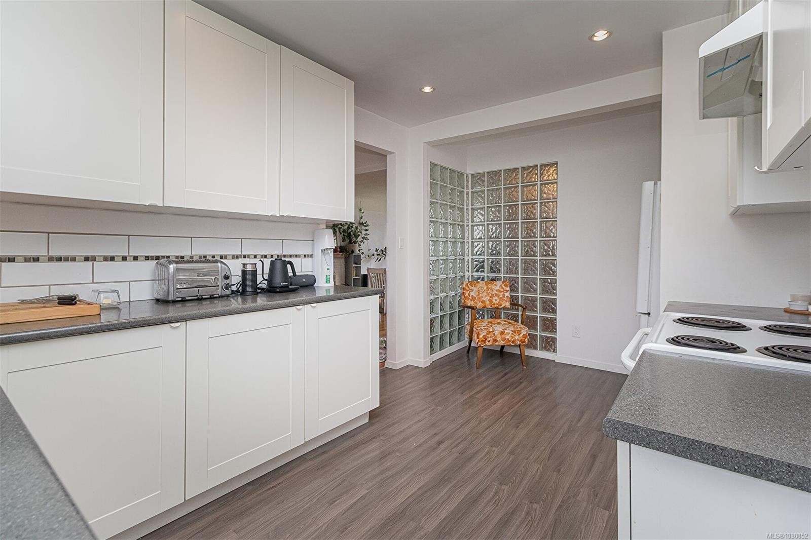 1905 Richardson St, Victoria, BC