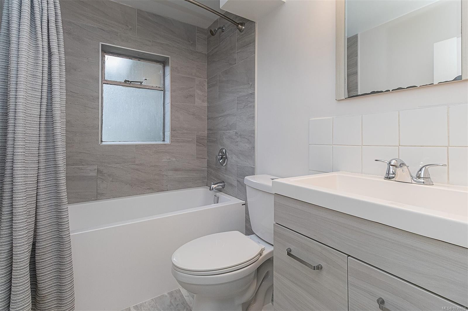 1905 Richardson St, Victoria, BC