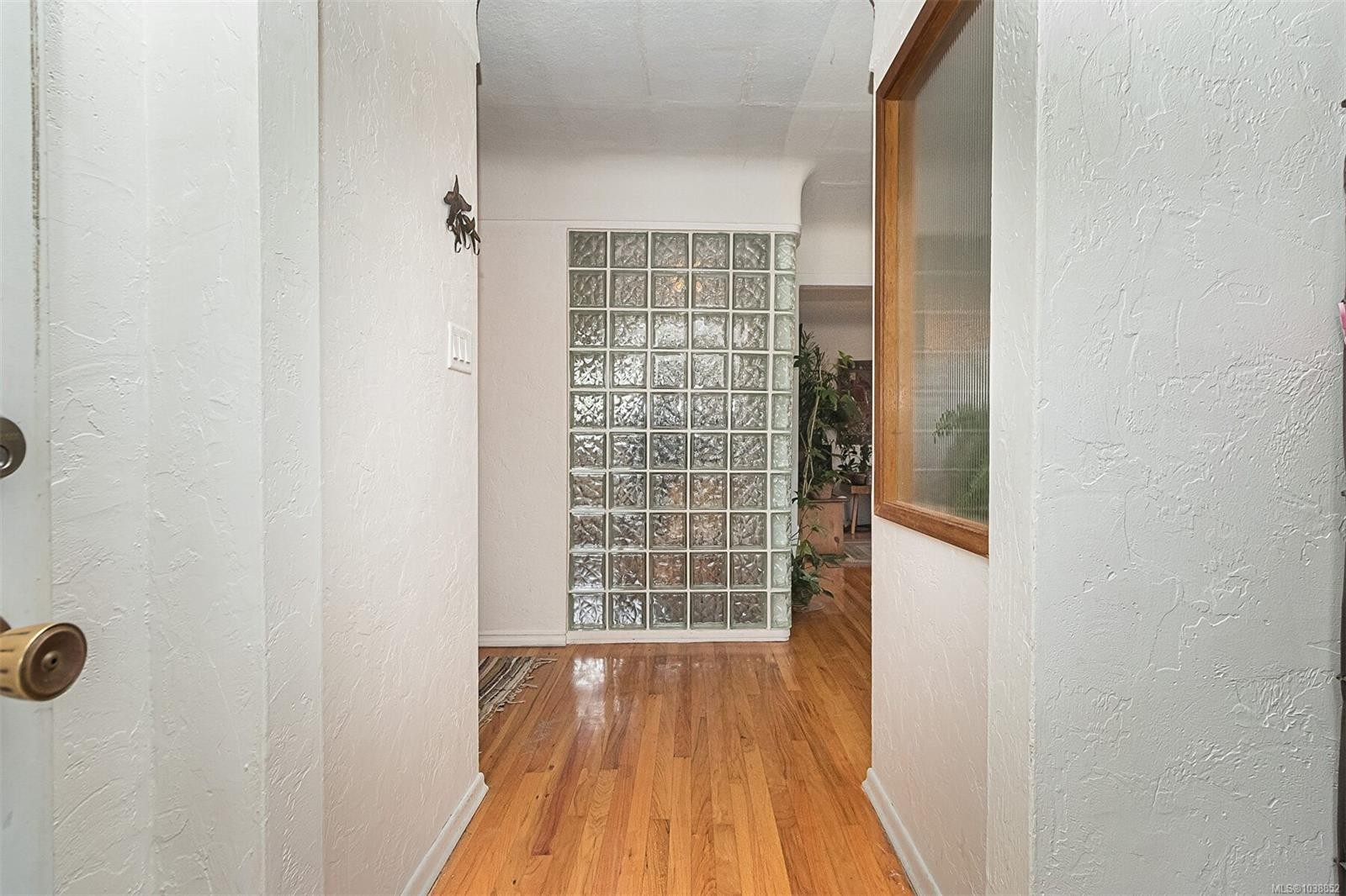 1905 Richardson St, Victoria, BC