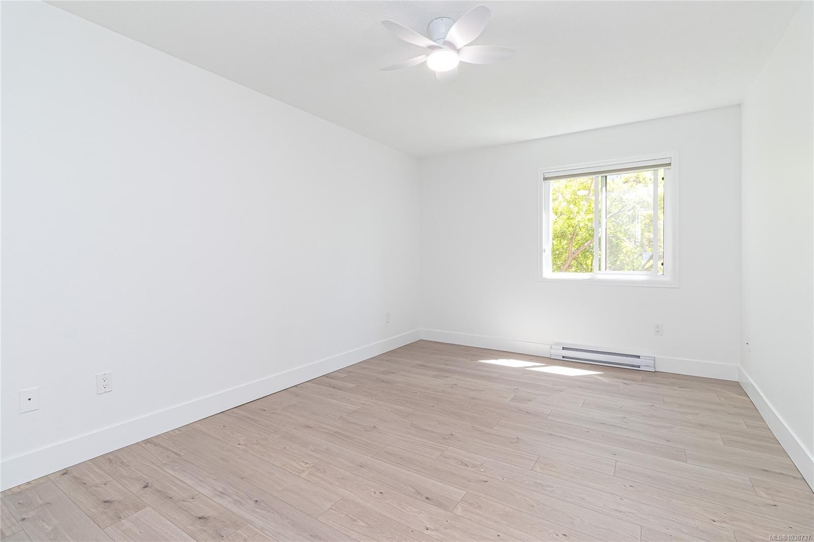 #310-73 Gorge Rd West, Saanich, BC