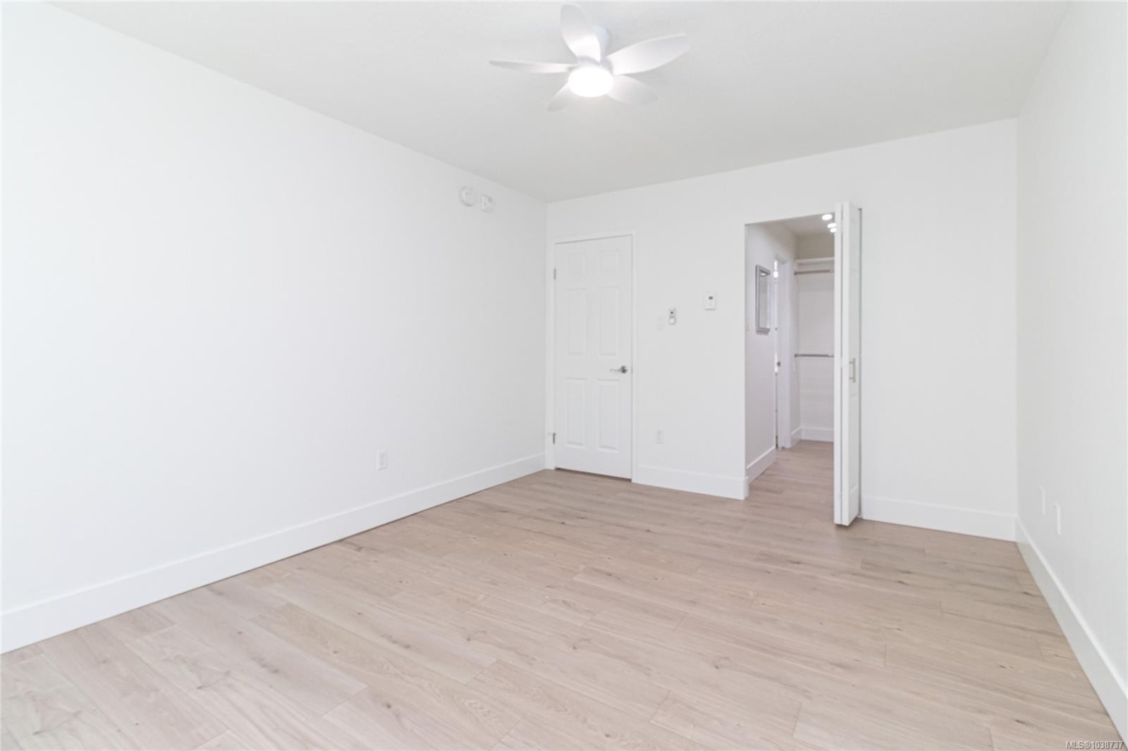 #310-73 Gorge Rd West, Saanich, BC
