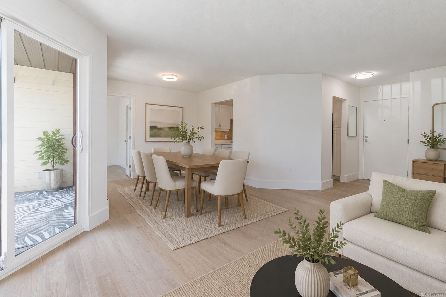#310-73 Gorge Rd West, Saanich, BC
