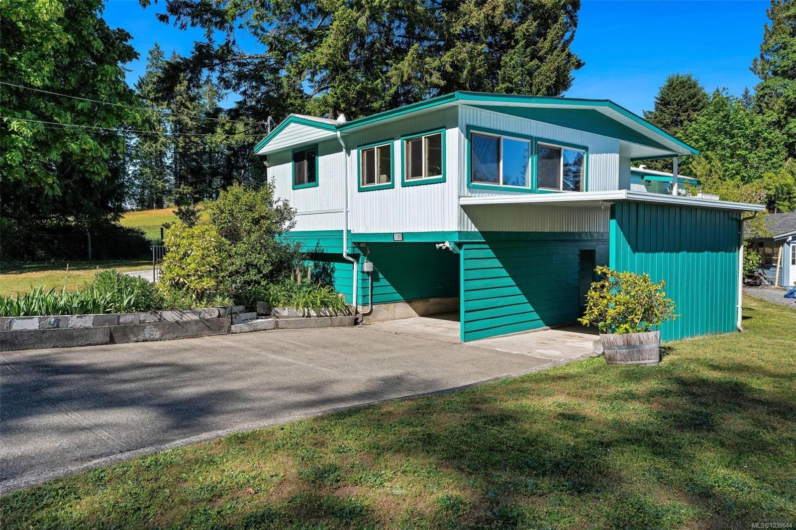 1105 Bourban Rd, Mill Bay, BC