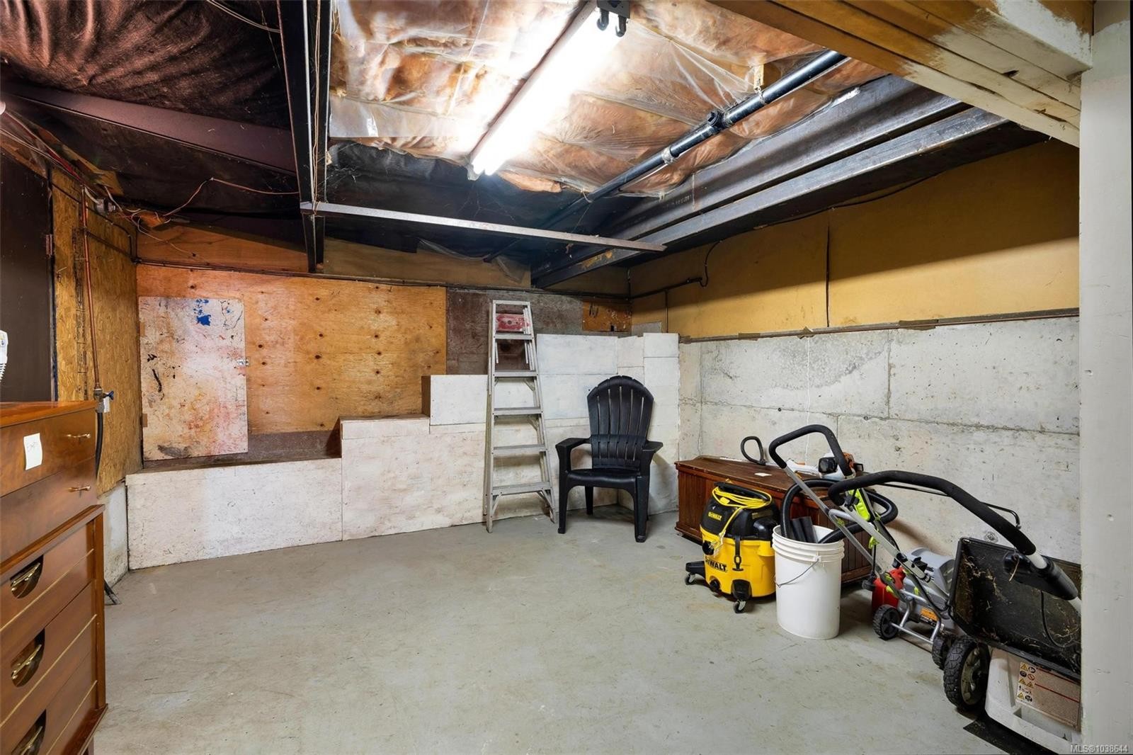 1105 Bourban Rd, Mill Bay, BC