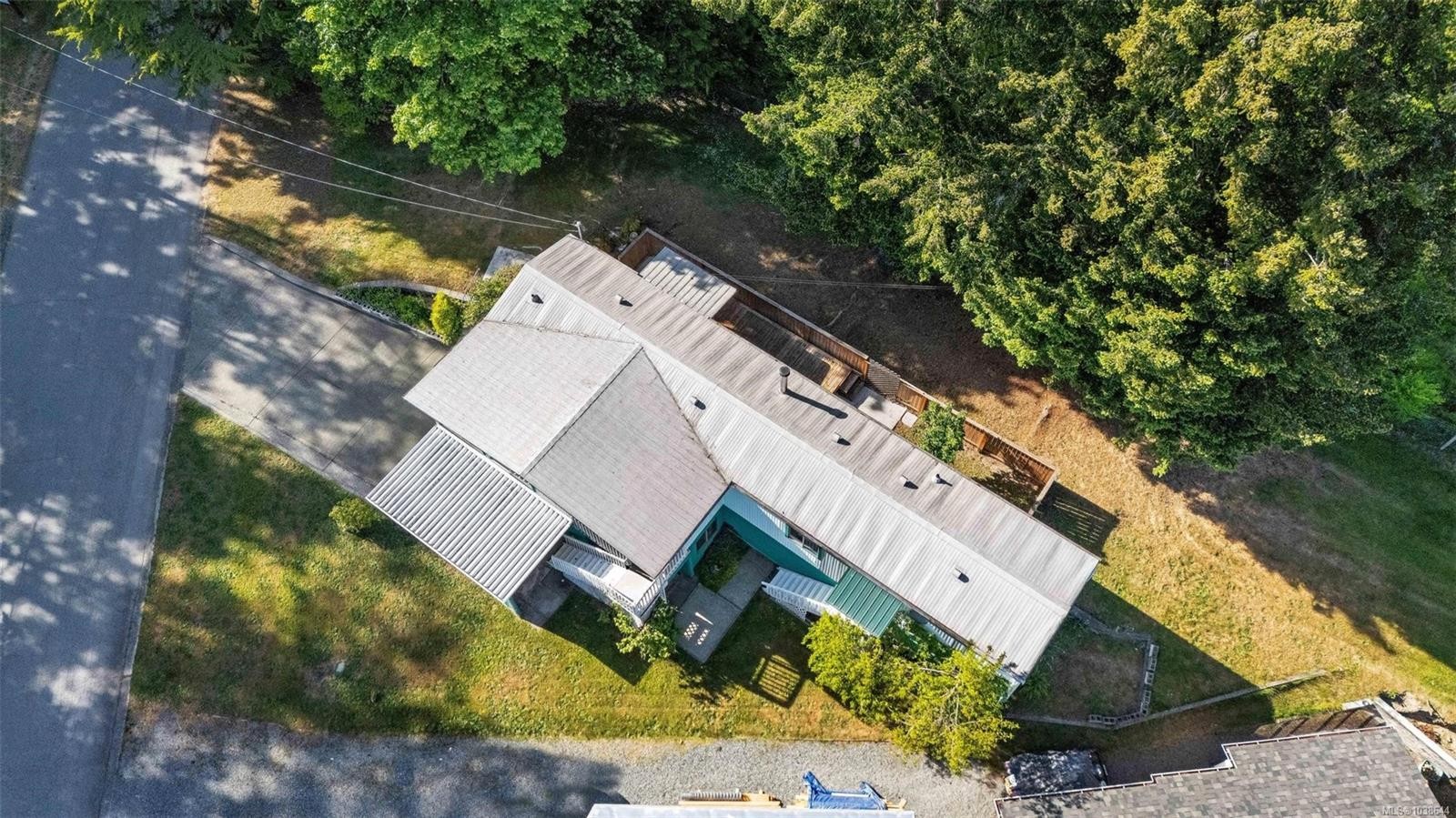 1105 Bourban Rd, Mill Bay, BC
