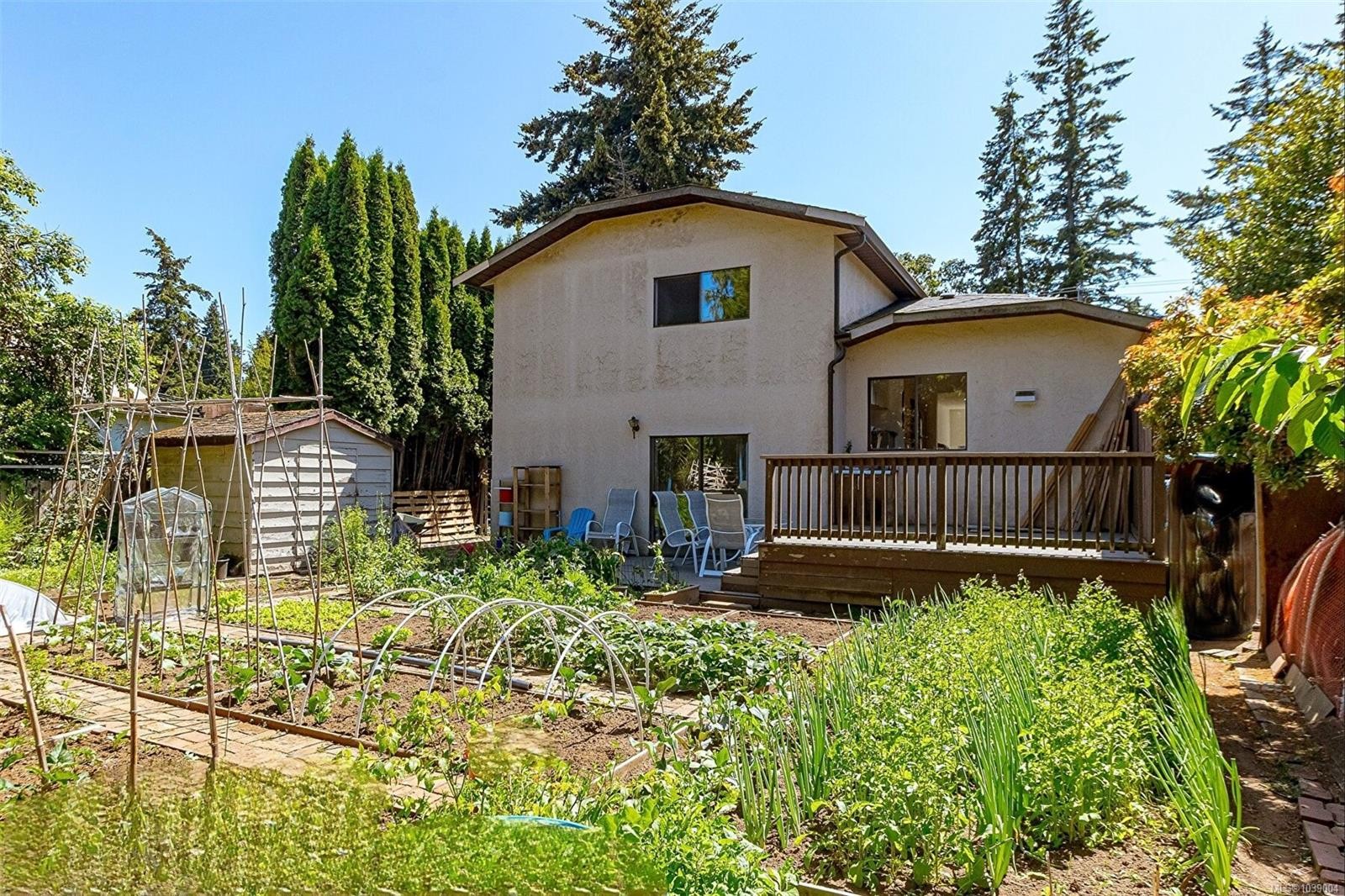 484 Goldstream Ave, Langford, BC