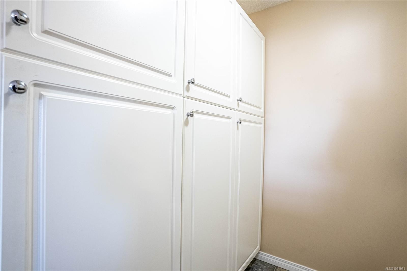 #306-5110 Cordova Bay Rd, Saanich, BC - Indoor Photo Showing Other Room
