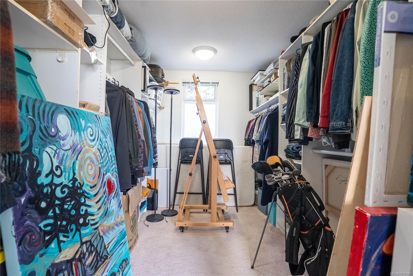 #306-5110 Cordova Bay Rd, Saanich, BC - Indoor With Storage