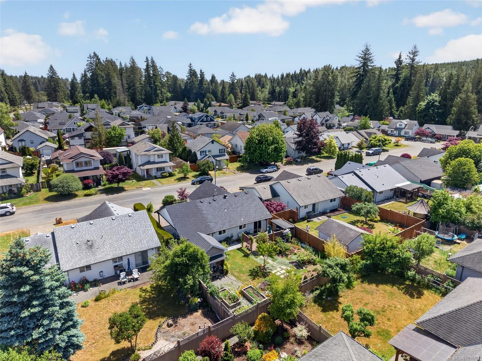 3305 Ninth St, Cumberland, BC