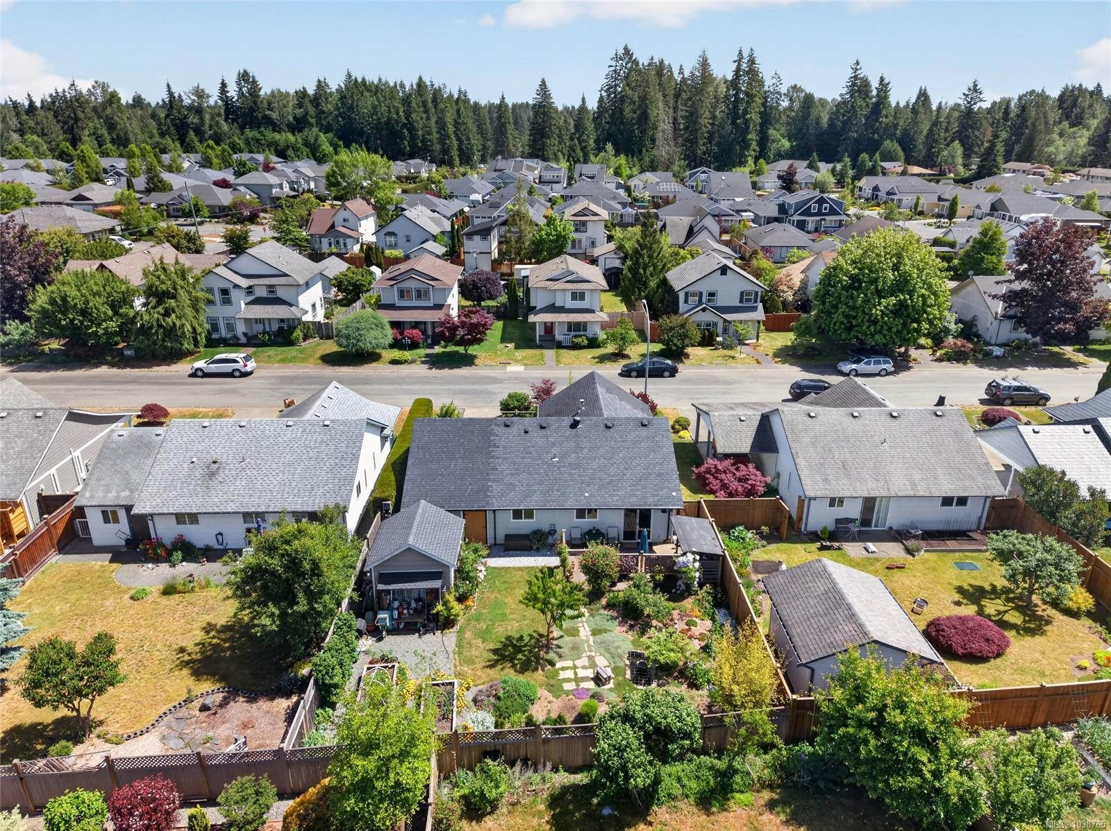 3305 Ninth St, Cumberland, BC