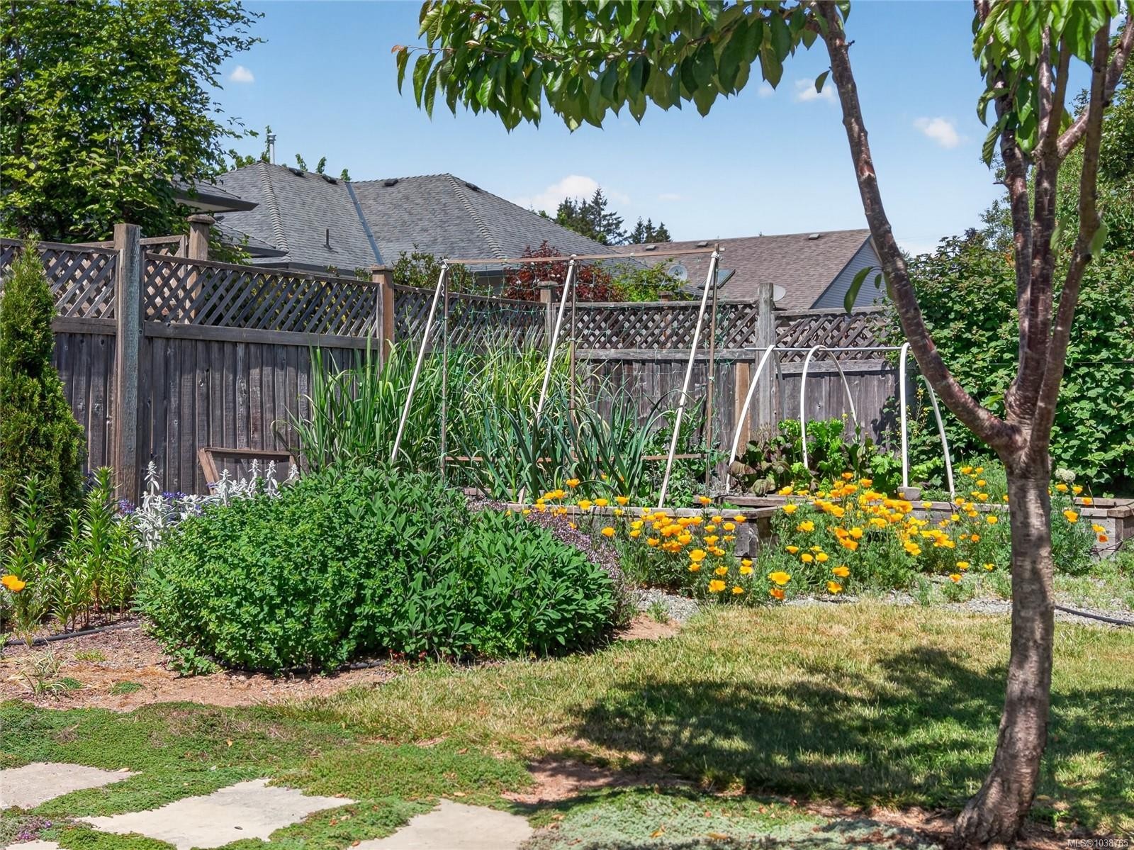 3305 Ninth St, Cumberland, BC