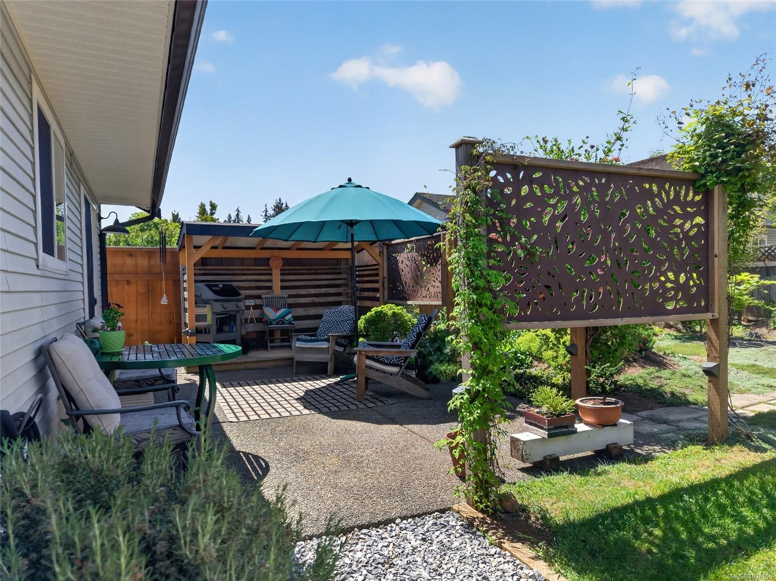 3305 Ninth St, Cumberland, BC