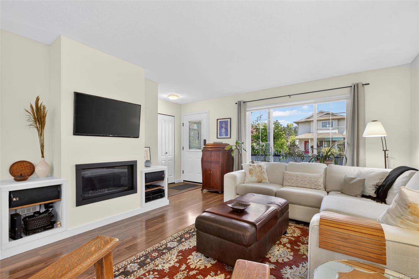 3305 Ninth St, Cumberland, BC