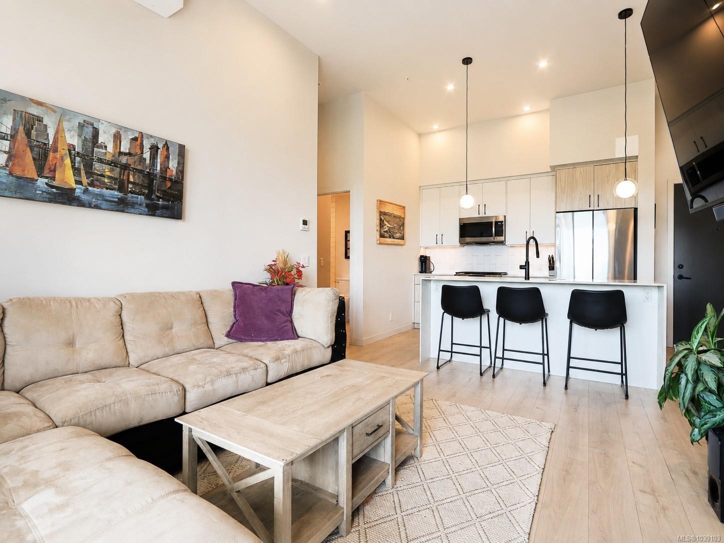 #605-958 Pharoah Mews, Langford, BC