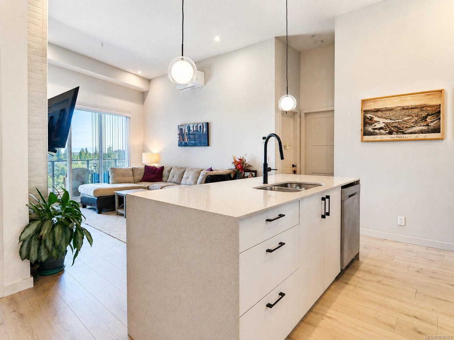 #605-958 Pharoah Mews, Langford, BC