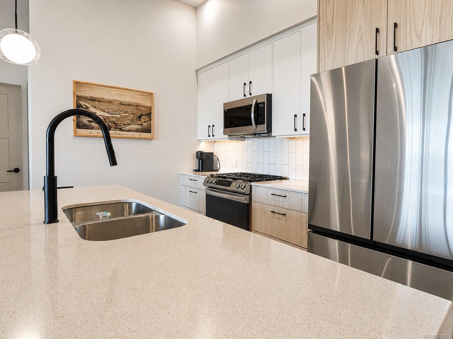 #605-958 Pharoah Mews, Langford, BC