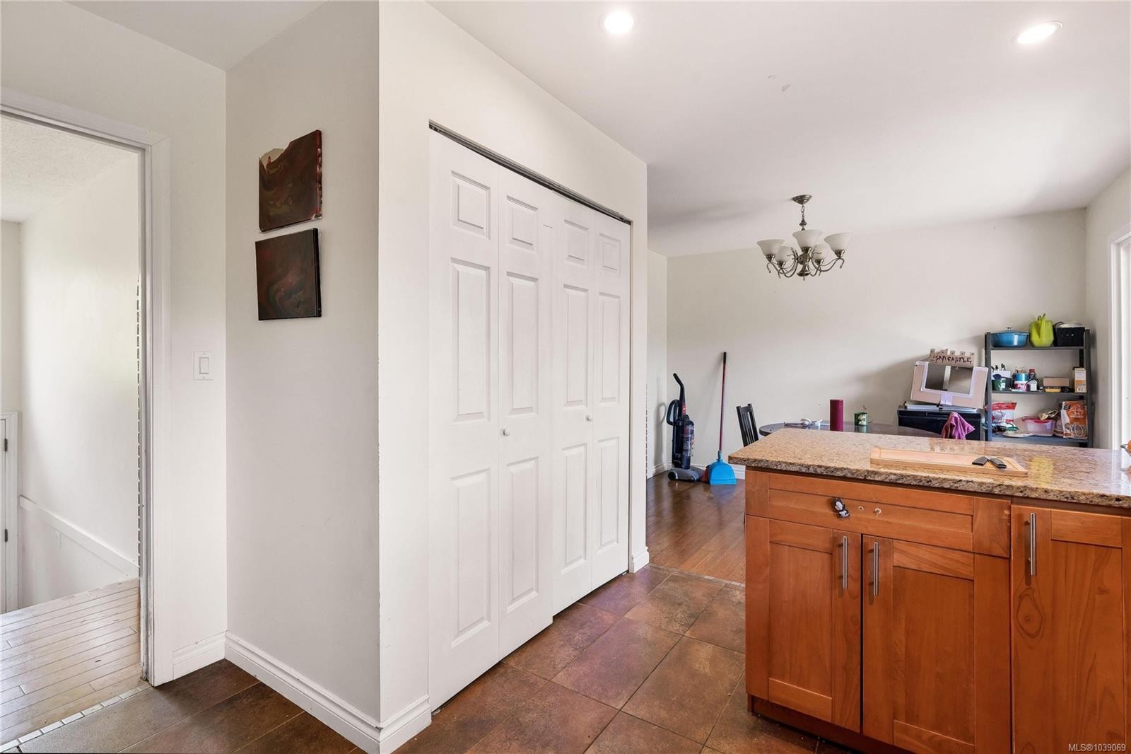 4094 Dawnview Cres, Saanich, BC
