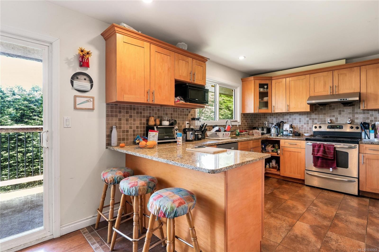4094 Dawnview Cres, Saanich, BC