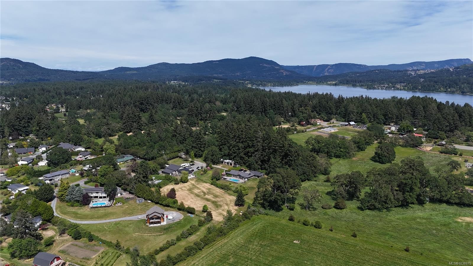 2440 Roome Rd, Duncan, BC