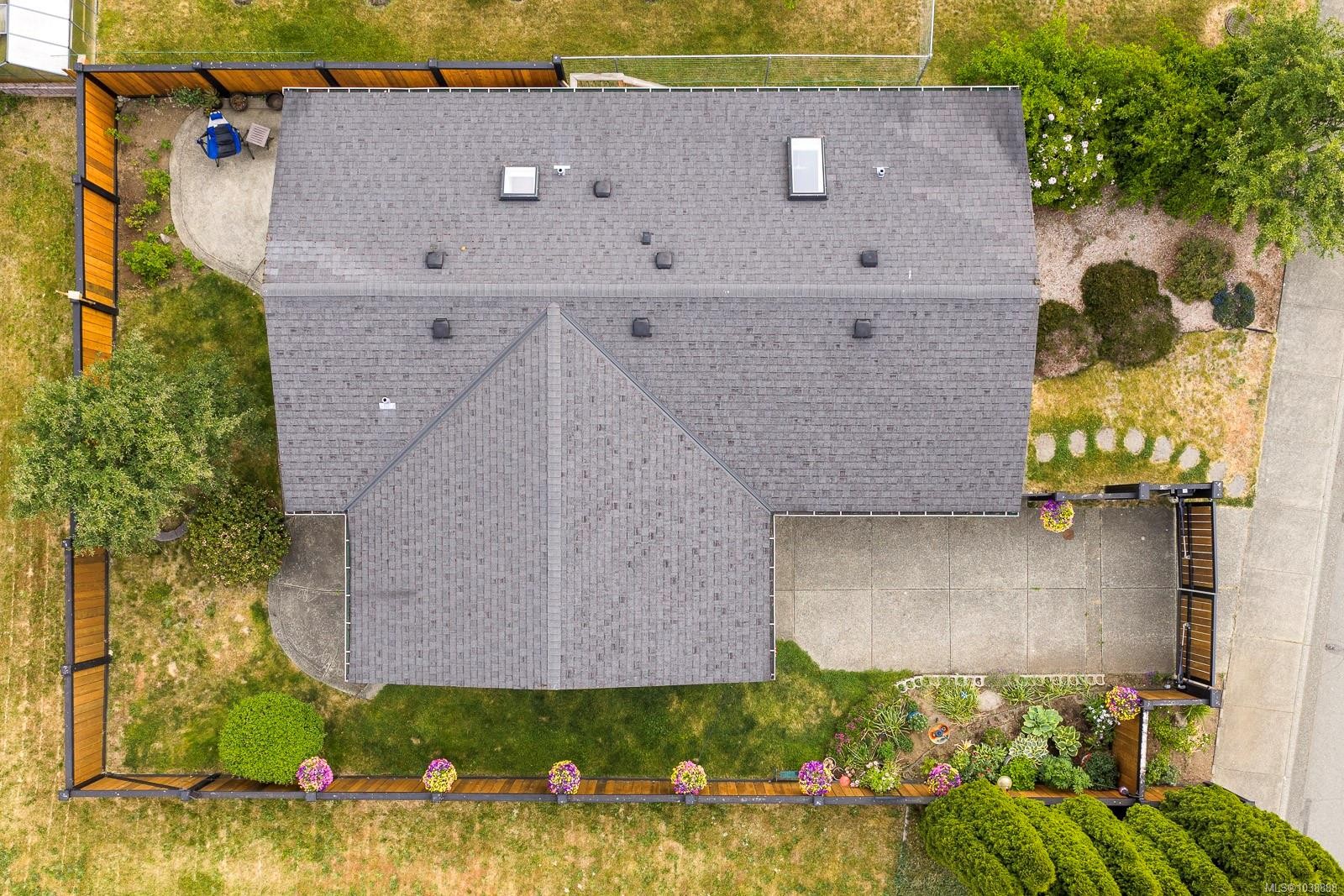 #102-2200 Lambert Dr, Courtenay, BC