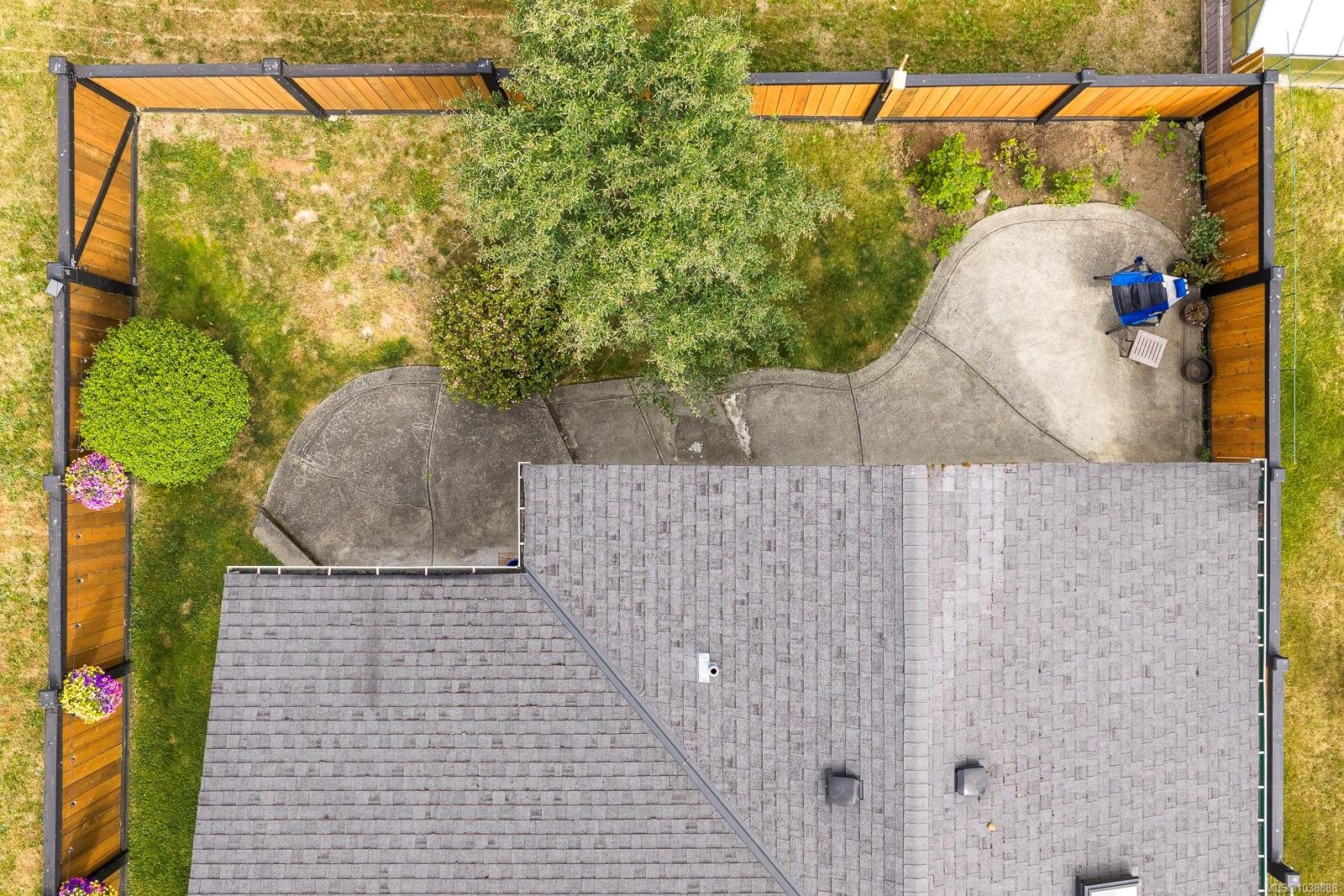 #102-2200 Lambert Dr, Courtenay, BC