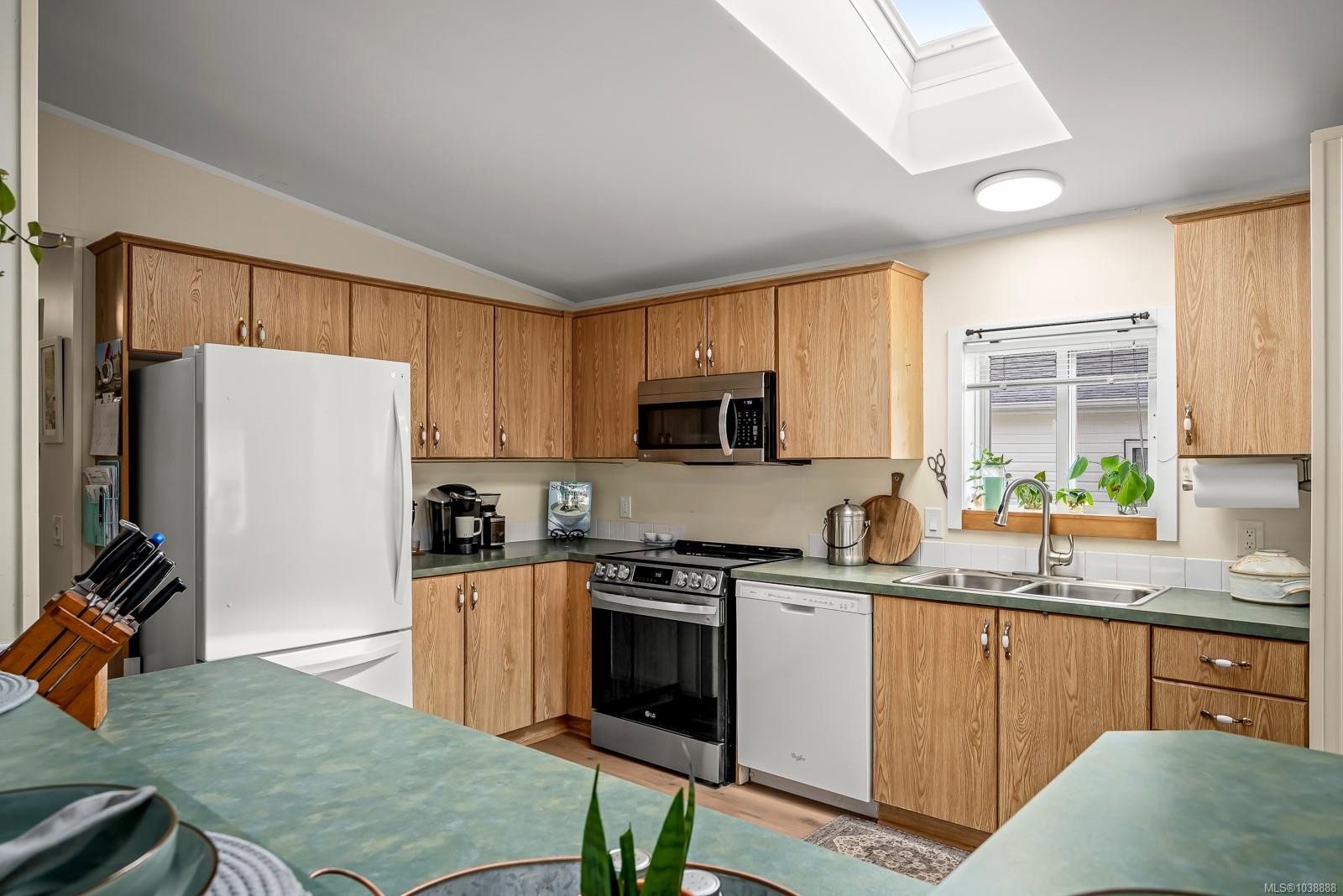 #102-2200 Lambert Dr, Courtenay, BC