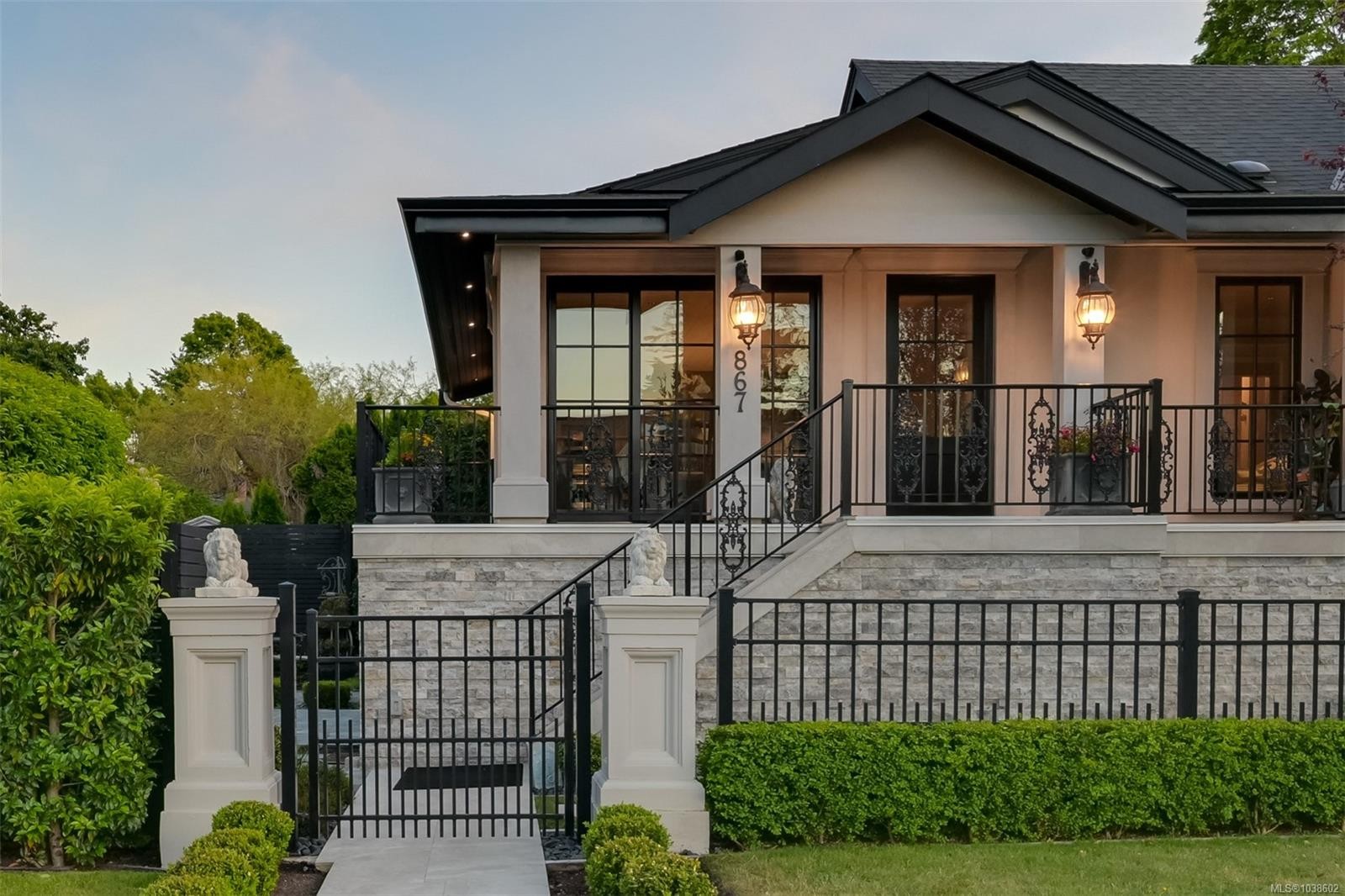 867 Victoria Ave, Oak Bay, BC