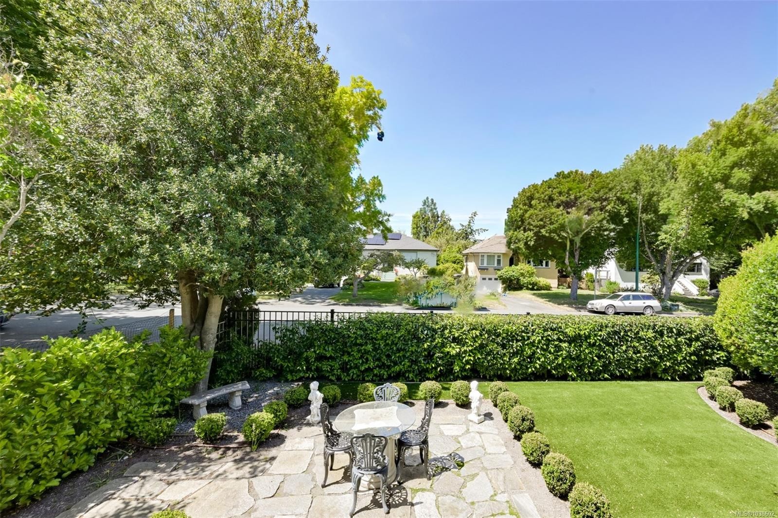 867 Victoria Ave, Oak Bay, BC