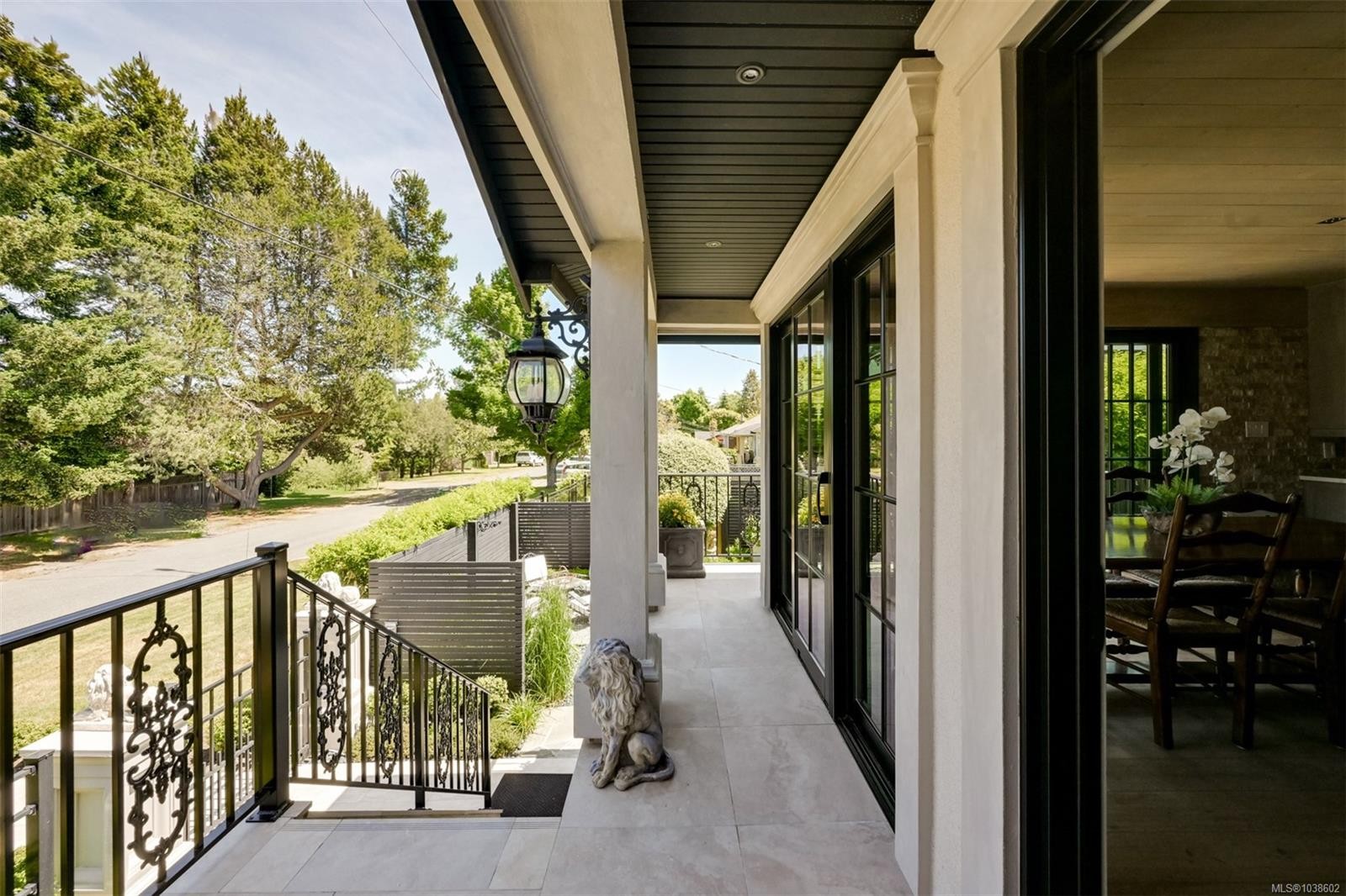 867 Victoria Ave, Oak Bay, BC
