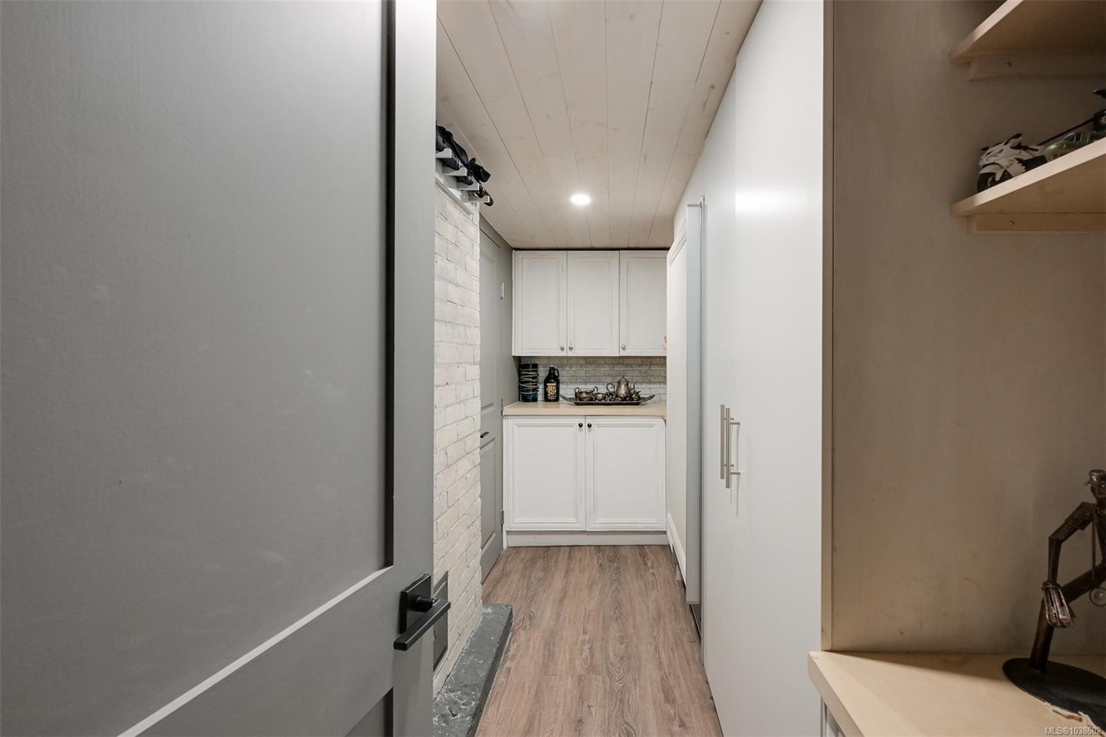 867 Victoria Ave, Oak Bay, BC