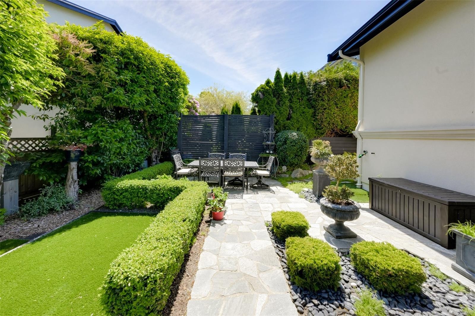 867 Victoria Ave, Oak Bay, BC
