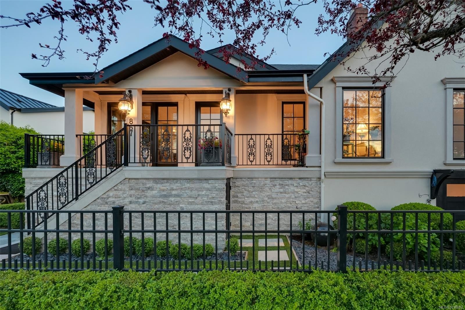 867 Victoria Ave, Oak Bay, BC