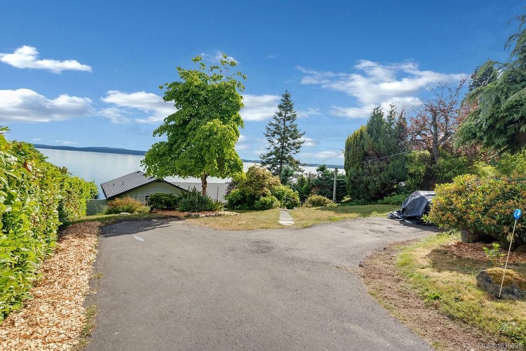3677 Gardner Rd, Saltair, BC