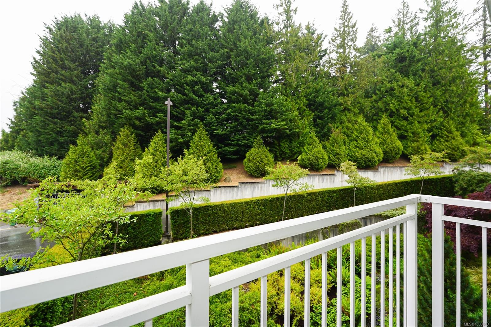 #203-4960 Songbird Pl, Nanaimo, BC