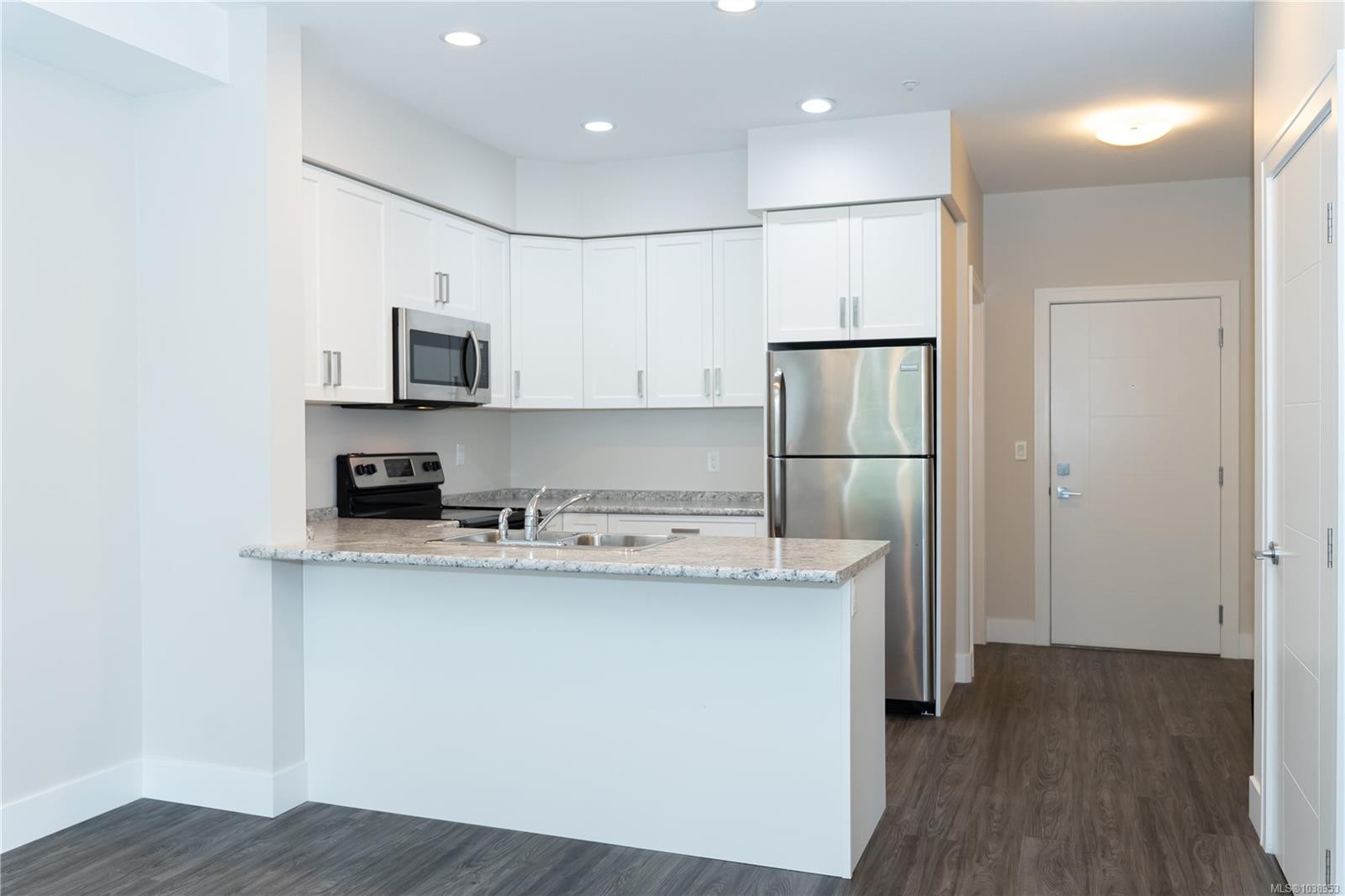 #203-4960 Songbird Pl, Nanaimo, BC