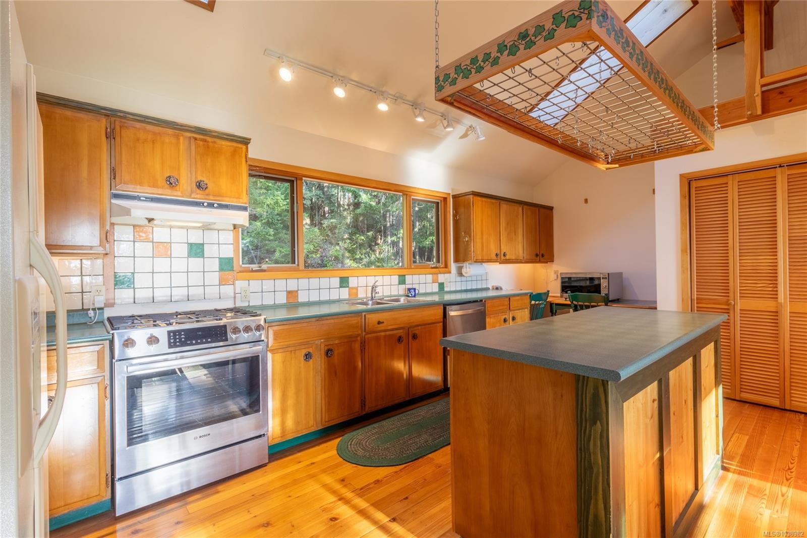 3350 Port Washington Rd, Pender Island, BC