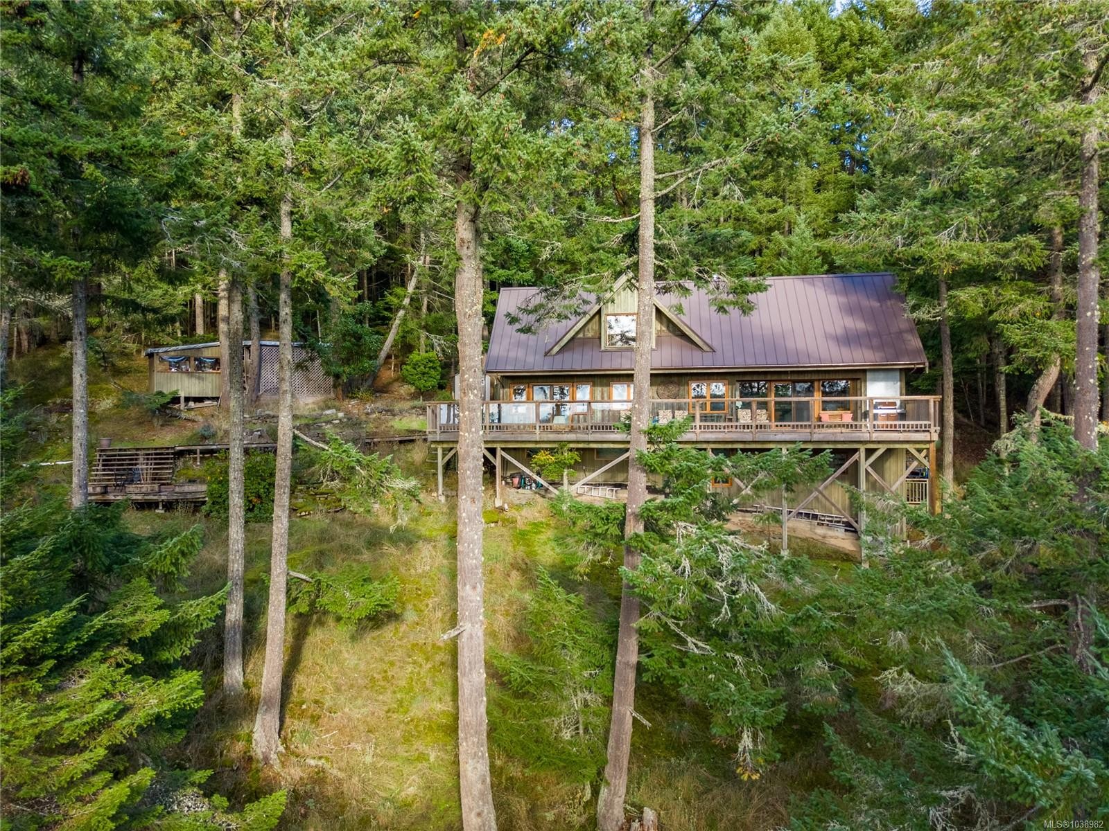 3350 Port Washington Rd, Pender Island, BC