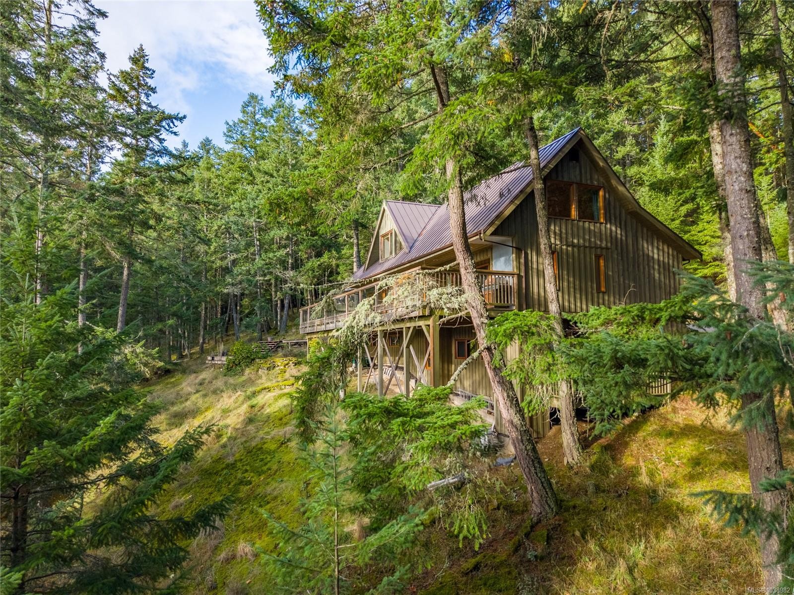 3350 Port Washington Rd, Pender Island, BC