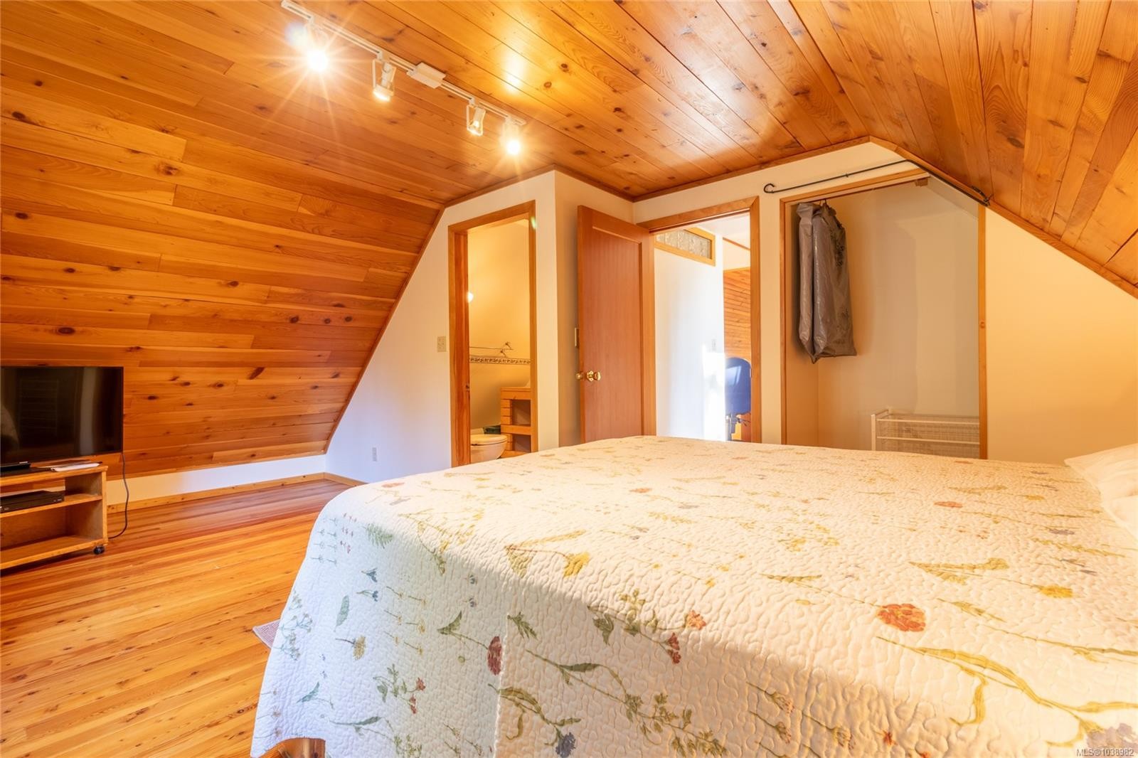 3350 Port Washington Rd, Pender Island, BC