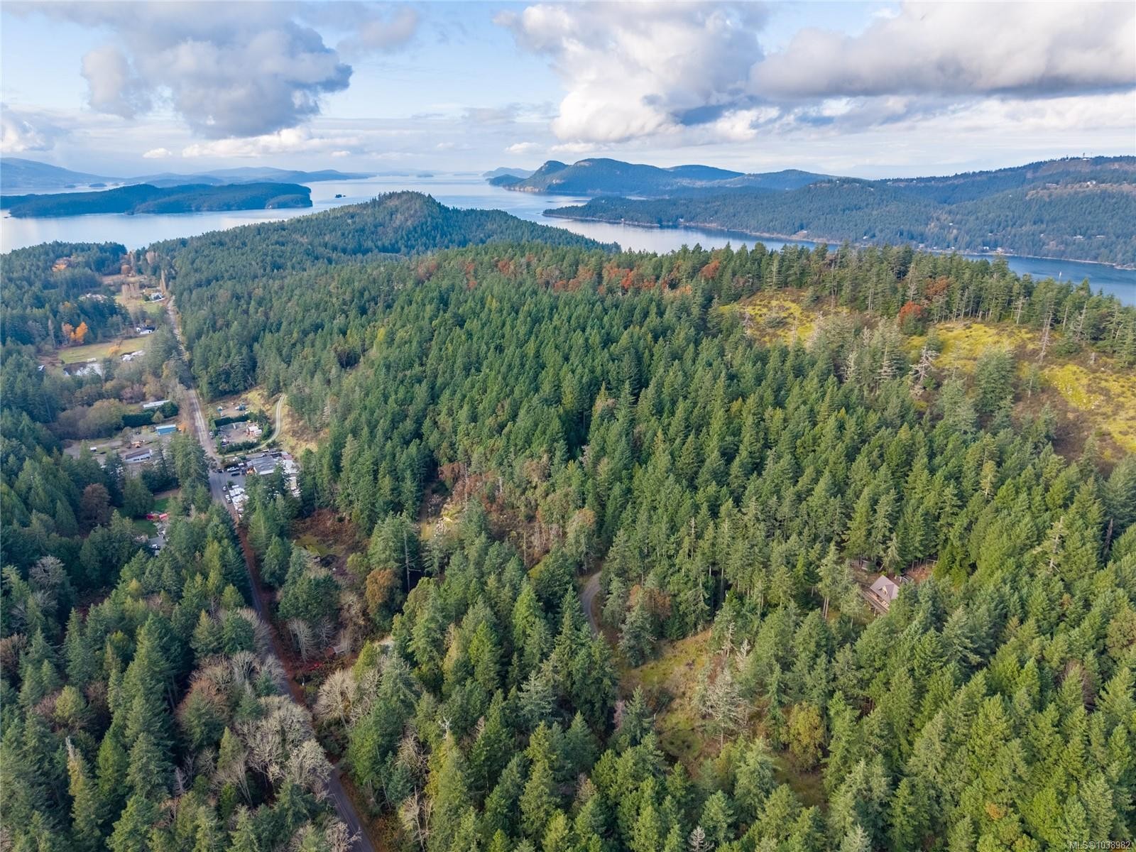 3350 Port Washington Rd, Pender Island, BC