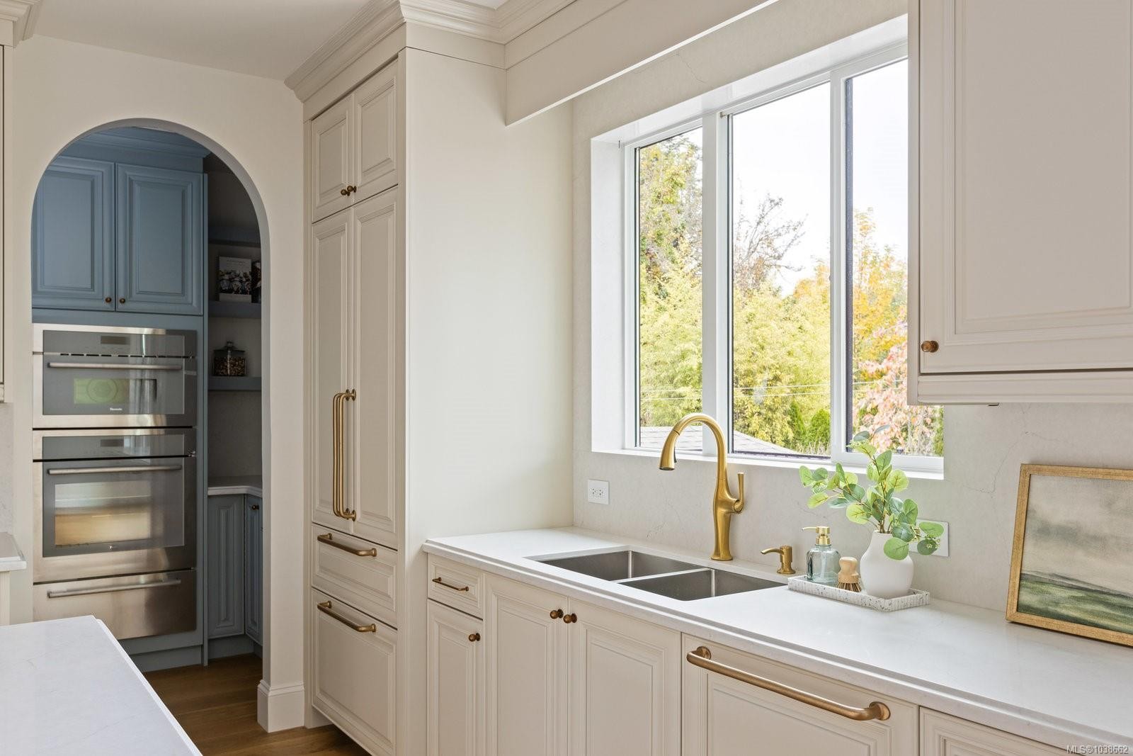 135 Passmore St, Victoria, BC